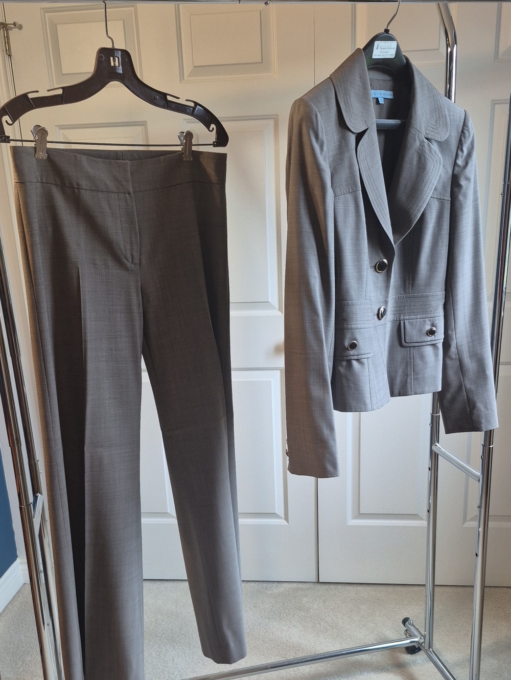 ANTONIO MELANI Gray Tailored Pantsuit with Notched Jacket